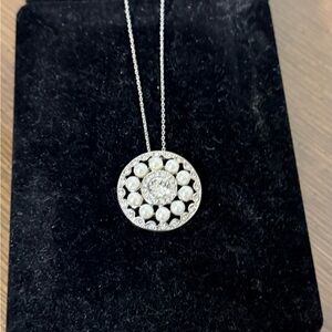 Vintage Pearl and Rhinestone Neclace